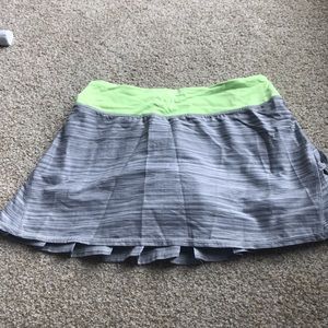 Lululemon pace skirt